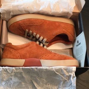 MENS TSUBO SNEAKERS SIZE 7.5 WORN ONCE